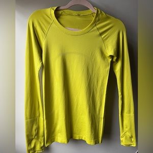 Lululemon Swiftly Tech Long-Sleeve Shirt Size 4